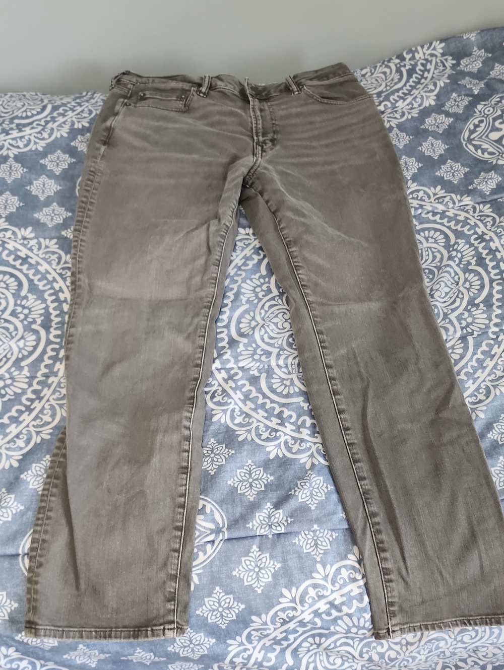 American Eagle Outfitters Men's Gray Straight-Leg Jeans 33X30
